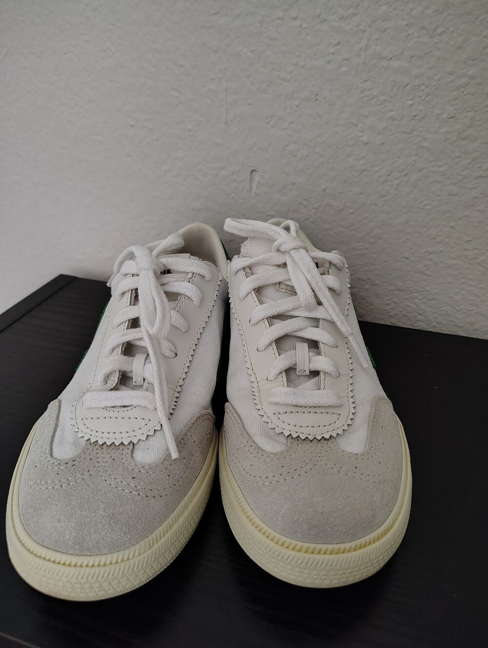 Veja Volley Canvas White/ Emeraude Low Top Sneakers - Picture 11 of 14